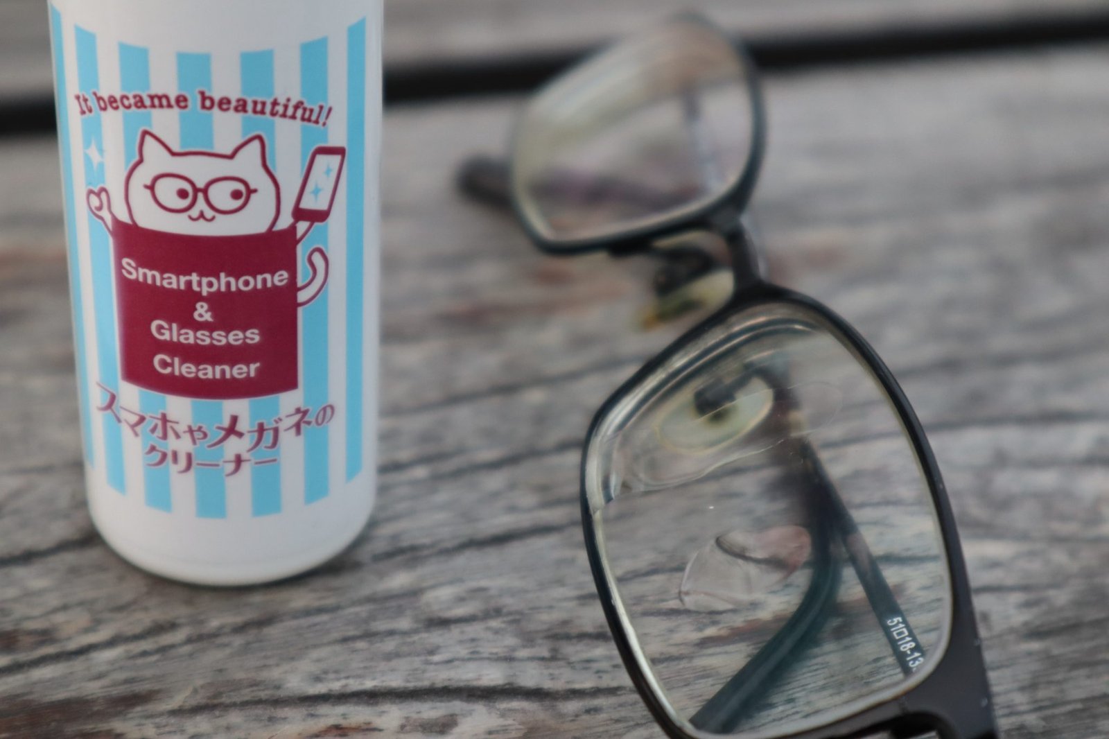 Effective Smartphone Eyeglass Cleaner